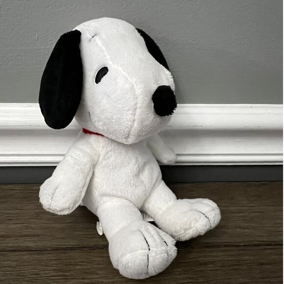 Peanuts Snoopy Dog Plush - Picture 2 of 5